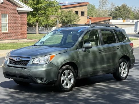 Used 2016 Subaru Forester 2.5i Limited AWD/4WD image 8