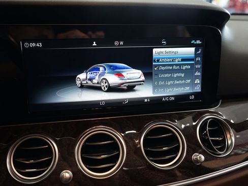 Used 2019 Mercedes-Benz E 300 w/ Premium 1 Package image 39