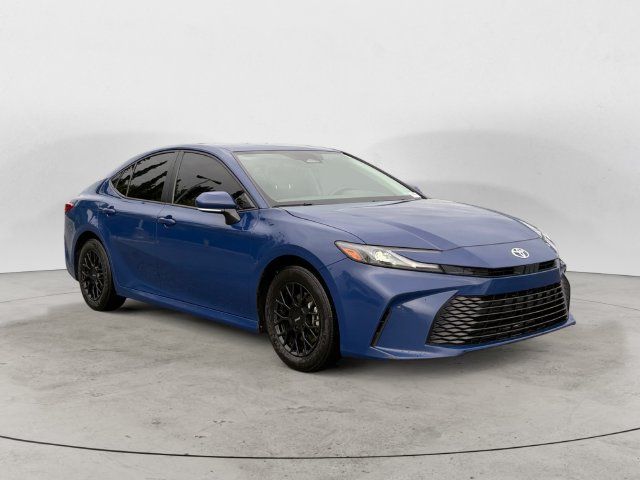 Used 2025 Toyota Camry LE FWD image 3