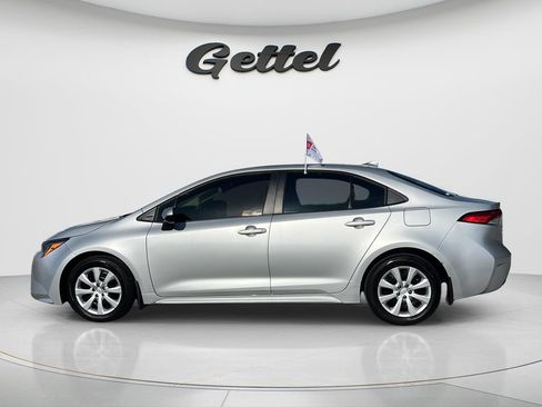 Used 2025 Toyota Corolla LE FWD image 7