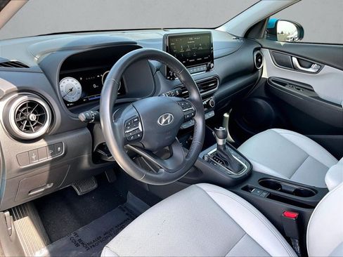 Used 2022 Hyundai Kona Limited FWD image 14