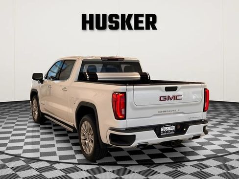 Certified 2022 GMC Sierra 1500 Denali w/ Denali Premium Package AWD/4WD image 5