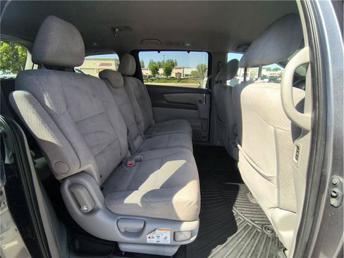 Used 2014 Honda Odyssey EX image 16