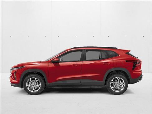 New 2026 Chevrolet Trax RS w/ Sunroof Package FWD image 3
