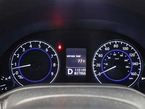 Used 2012 INFINITI G37 x Sedan w/ Premium Pkg AWD/4WD image 10