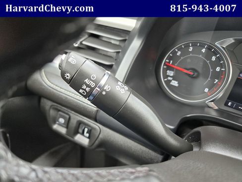 Used 2023 GMC Acadia SLT image 21