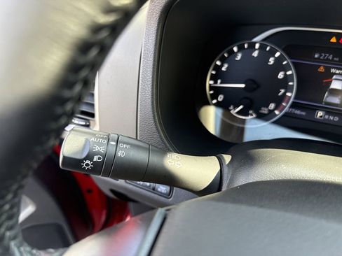 Used 2023 Nissan Frontier SV image 26