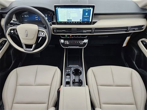 New 2026 Lincoln Corsair Premiere image 24