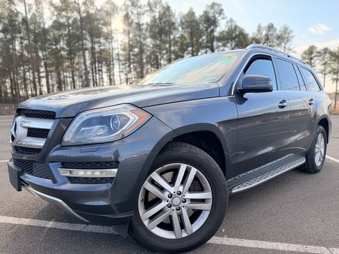 Used 2013 Mercedes-Benz GL 450 4MATIC image 2