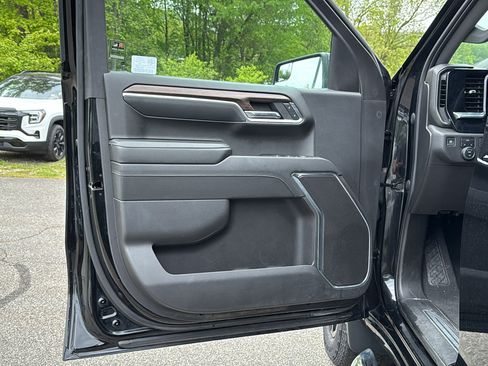 Used 2023 Chevrolet Silverado 1500 RST AWD/4WD image 12