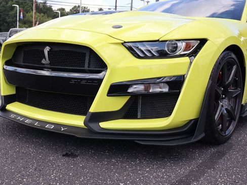 Used 2021 Ford Mustang Shelby GT500 w/ Carbon Fiber Track Pack RWD image 22