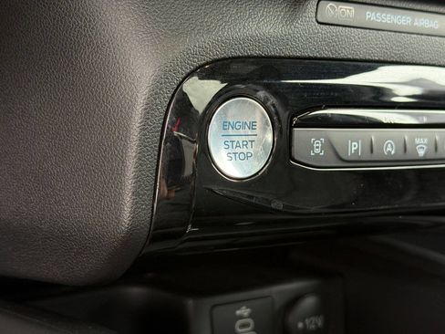 Used 2024 Ford Escape ST-Line Elite w/ Premium Technology Package AWD/4WD image 27
