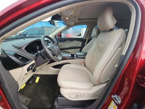 Used 2019 Lincoln Nautilus Reserve image 4