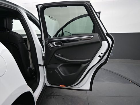 New 2025 Porsche Macan S image 20