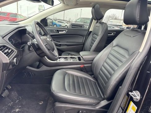 Used 2024 Ford Edge SEL w/ Convenience Package image 9