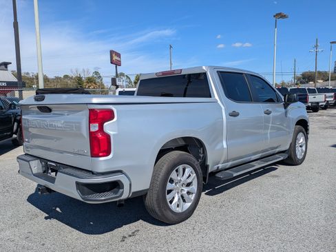 Used 2020 Chevrolet Silverado 1500 Custom w/ Custom Value Package RWD image 4