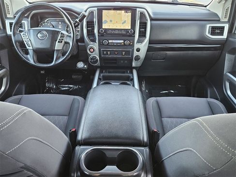 Used 2020 Nissan Titan SV w/ SV Convenience Package image 35