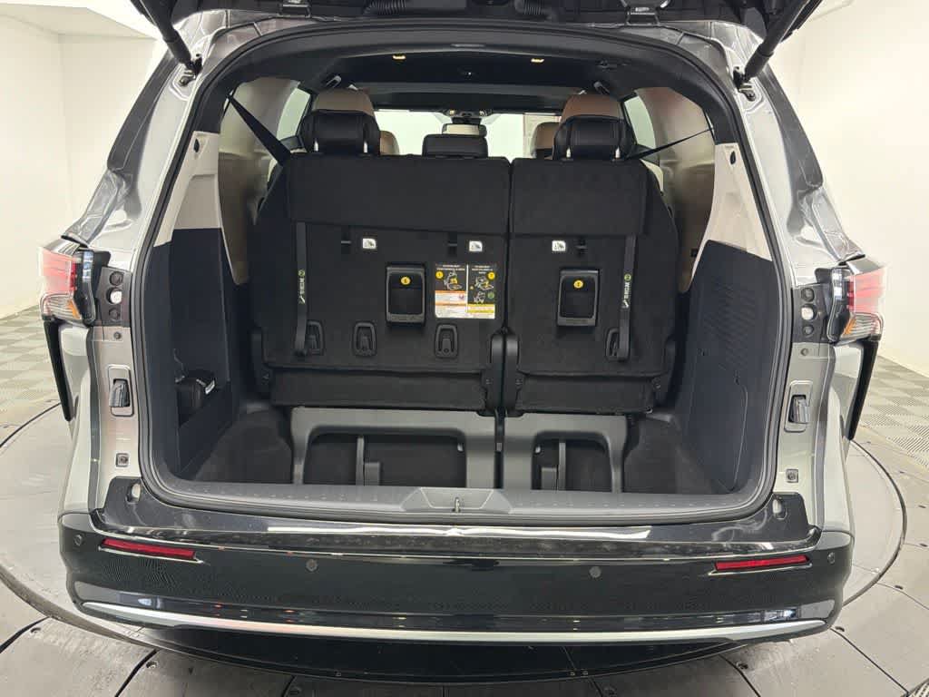 Certified 2026 Toyota Sienna Limited FWD image 15