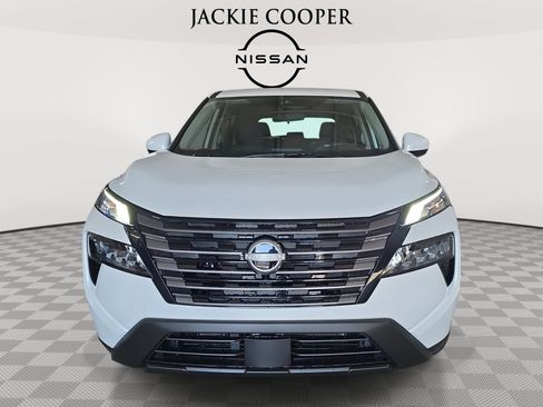 New 2026 Nissan Rogue SV w/ Cold Weather Package FWD image 2