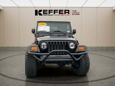 Used 2006 Jeep Wrangler Rubicon w/ Security Group AWD/4WD image 9