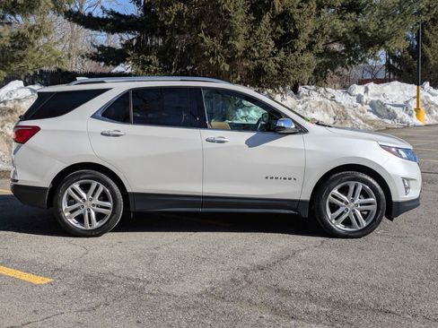 Used 2018 Chevrolet Equinox Premier image 8
