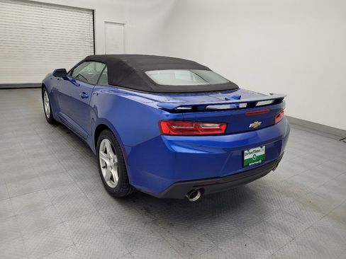 Used 2018 Chevrolet Camaro LT RWD image 5