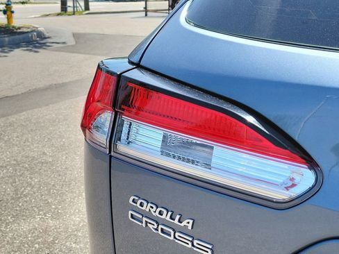 Used 2025 Toyota Corolla Cross L FWD image 30