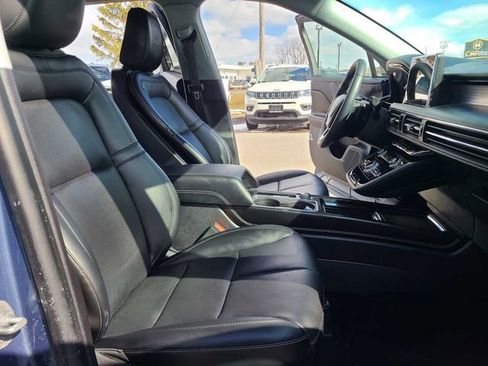 Used 2022 Lincoln Corsair Standard w/ Equipment Group 101A image 19