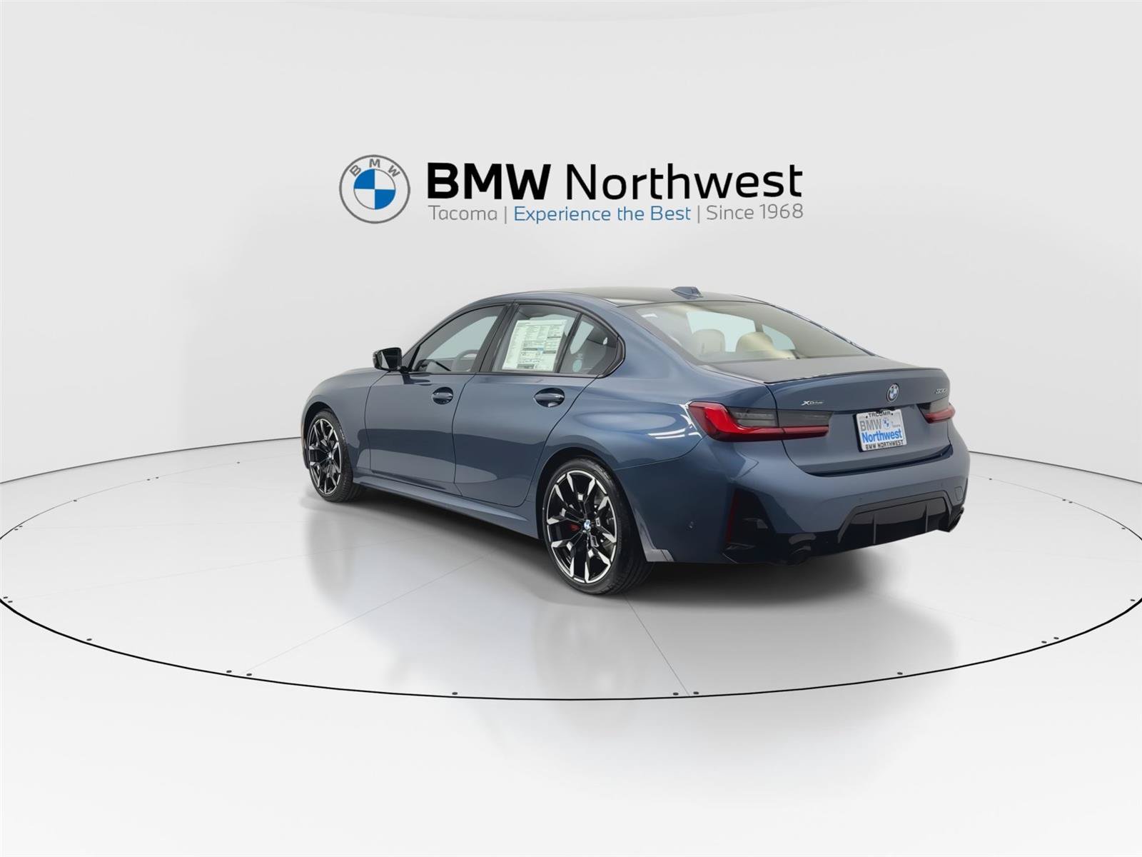 Used 2026 BMW 330i xDrive Sedan w/ M Sport Package AWD/4WD image 12