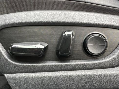 Used 2020 Lexus UX 250h w/ Premium Package image 14