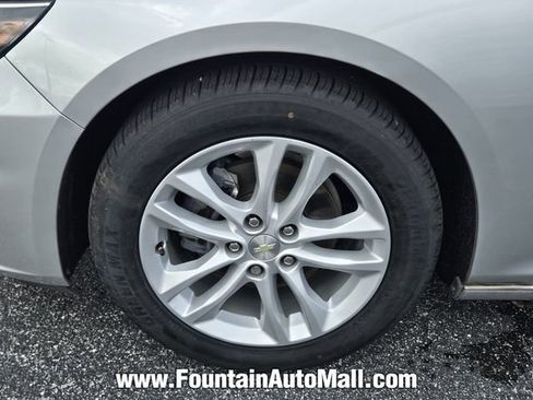 Used 2018 Chevrolet Malibu LT image 7