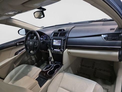 Used 2012 Toyota Camry XLE FWD image 34