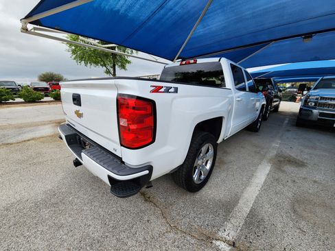 Used 2018 Chevrolet Silverado 1500 LT w/ Texas Edition image 4