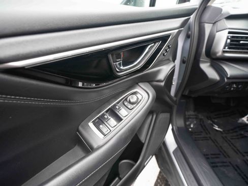 Used 2023 Subaru Outback Limited AWD/4WD image 7