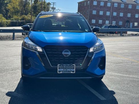 Used 2023 Nissan Kicks SR image 9