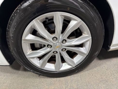 Used 2023 Chevrolet Malibu LT image 37