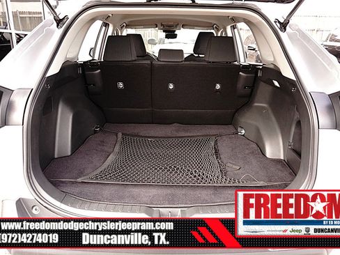 Used 2022 Toyota RAV4 LE image 46