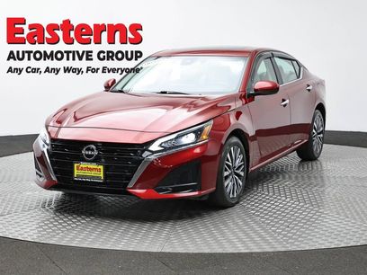 Used 2023 Nissan Altima 2.5 SV w/ SV Premium Package