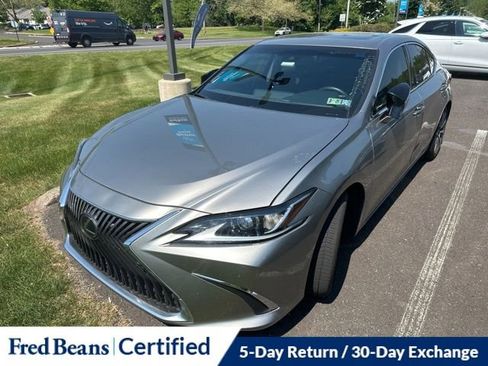 Used 2021 Lexus ES 250 w/ Premium Package AWD/4WD image 2