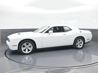 Used 2023 Dodge Challenger SXT video 2