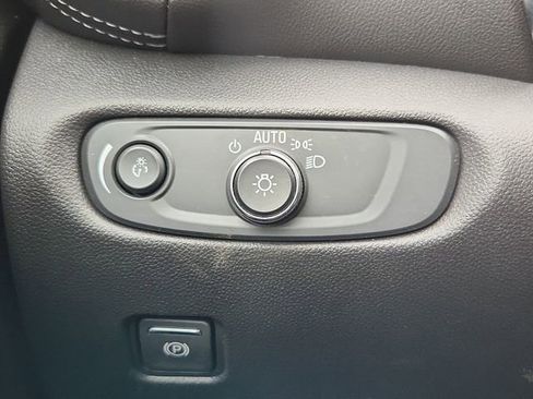 Used 2025 Chevrolet Blazer LT FWD image 25