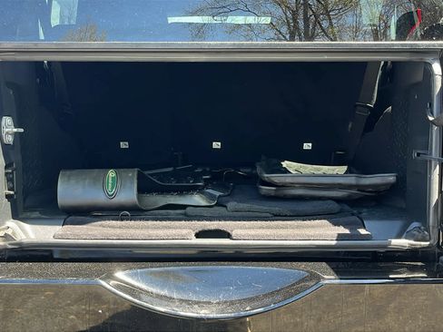 Used 2016 Jeep Wrangler Unlimited Sahara image 27