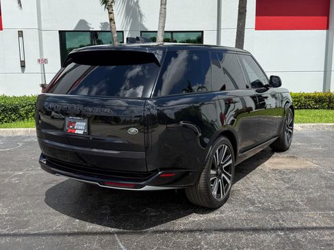 Used 2023 Land Rover Range Rover SE AWD/4WD image 18