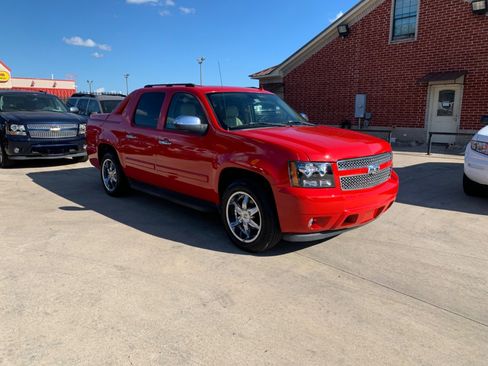 Used 2007 Chevrolet Avalanche LTZ w/ LTZ Preferred Equipment Group image 1