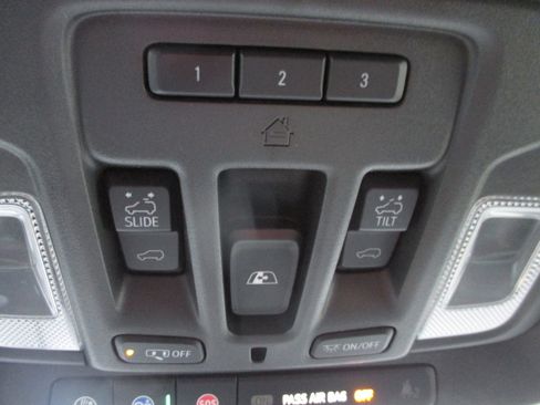 Used 2021 GMC Sierra 1500 AT4 w/ AT4 Premium Package image 26