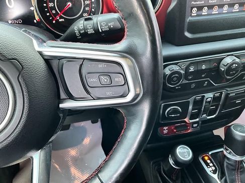 Used 2019 Jeep Wrangler Unlimited Rubicon w/ Cold Weather Group AWD/4WD image 26
