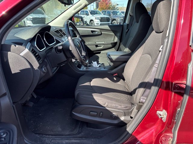 Used 2011 Chevrolet Traverse LT w/ Personal Connectivity Package FWD image 8