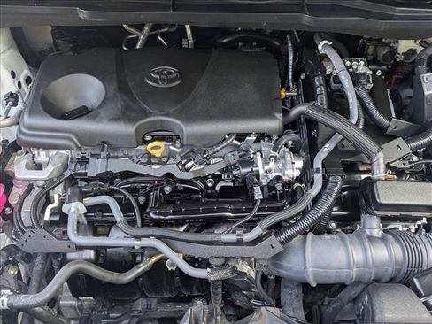 Used 2024 Toyota Sienna LE image 22