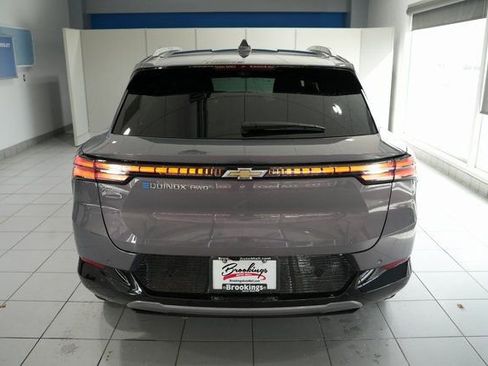 New 2026 Chevrolet Equinox EV LT image 10
