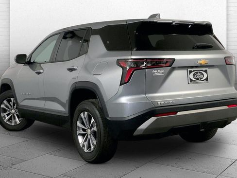 Used 2026 Chevrolet Equinox LT FWD image 11